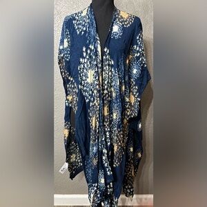 One by Onedder Women’s OS Sleeveless Split Hem Dandelion Duster Cover Up Shawl